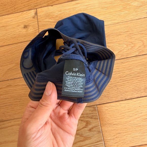 CALVIN KLEIN Navy Bralette | Size S - Picture 3 of 3
